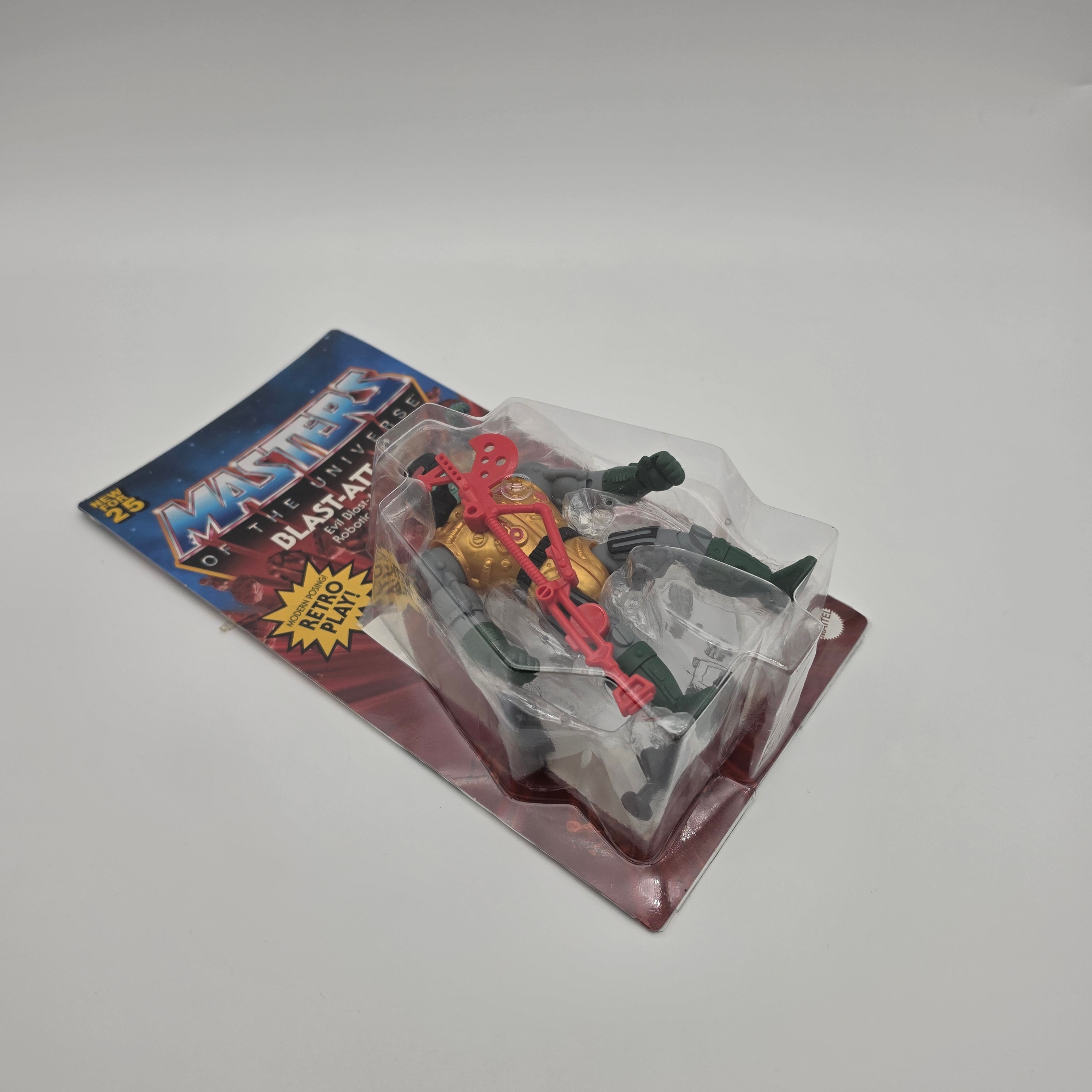 Masters of the Universe Origins - Blast-Attak (US) Collector Grade im orig. Shipper